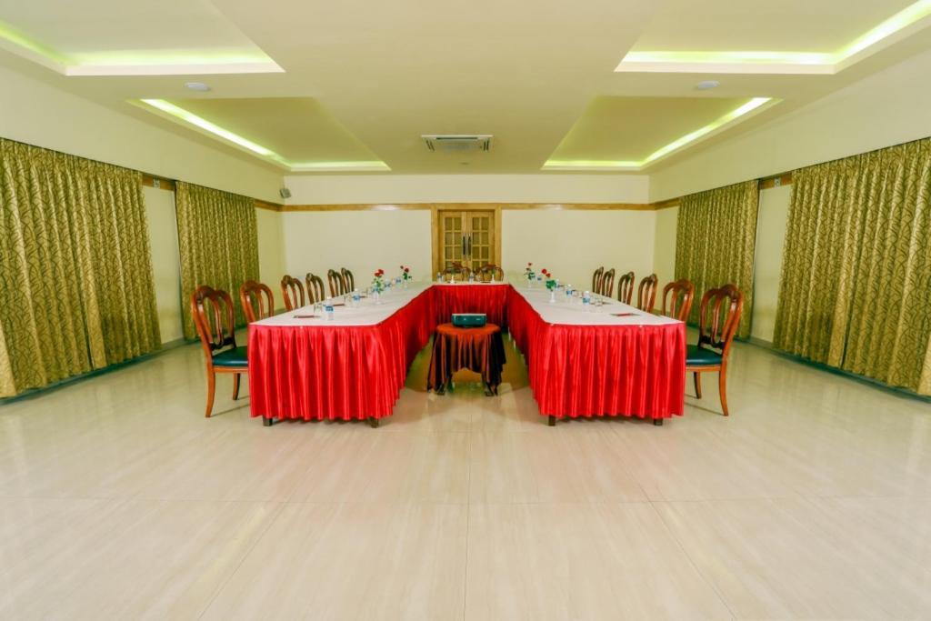 Sathyam Grand Resort Sriperumbudur Exteriör bild